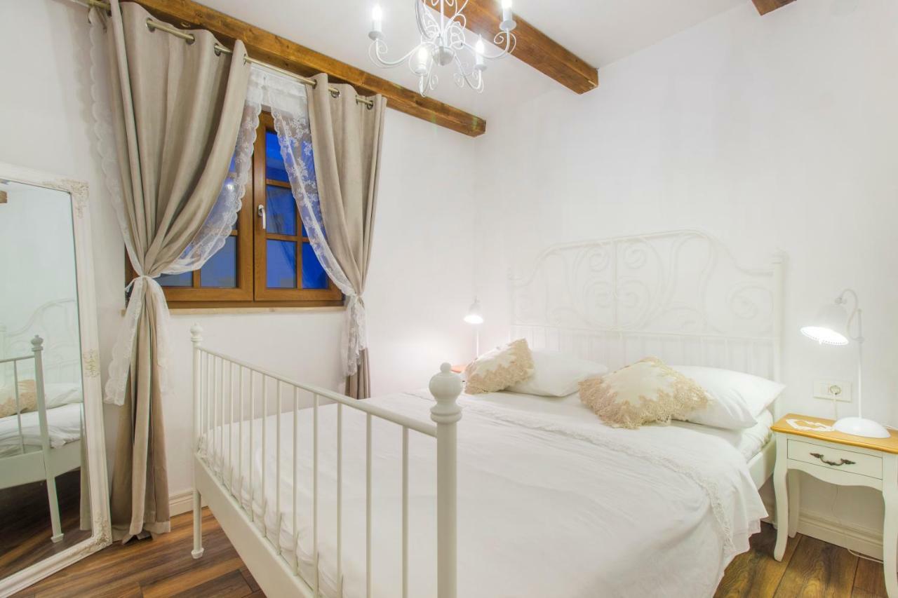 House For Rent Leila Villa Sibenik Bagian luar foto